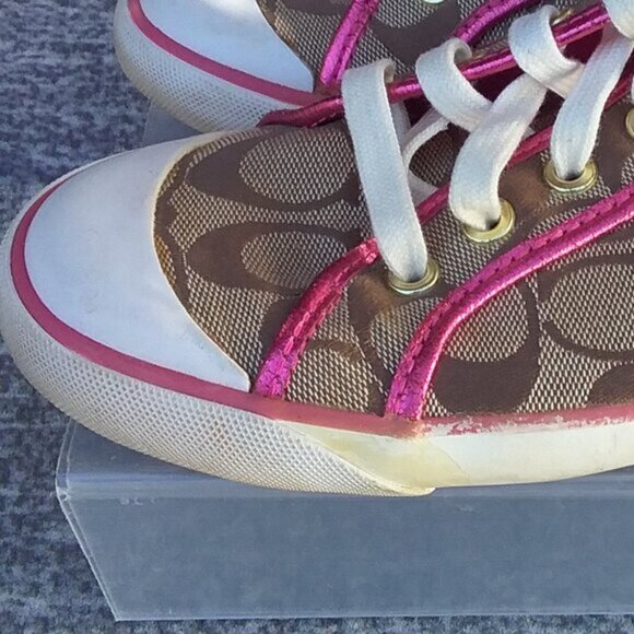 Coach Sneakers Signature Women's Size 9B Fabric Upper with Pink Trim Low Cut - Picture 3 of 11